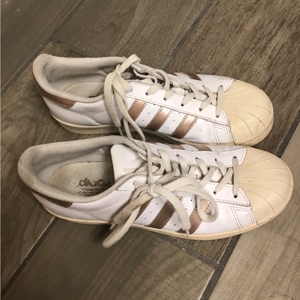 Adidas superstar shoes size 8 men